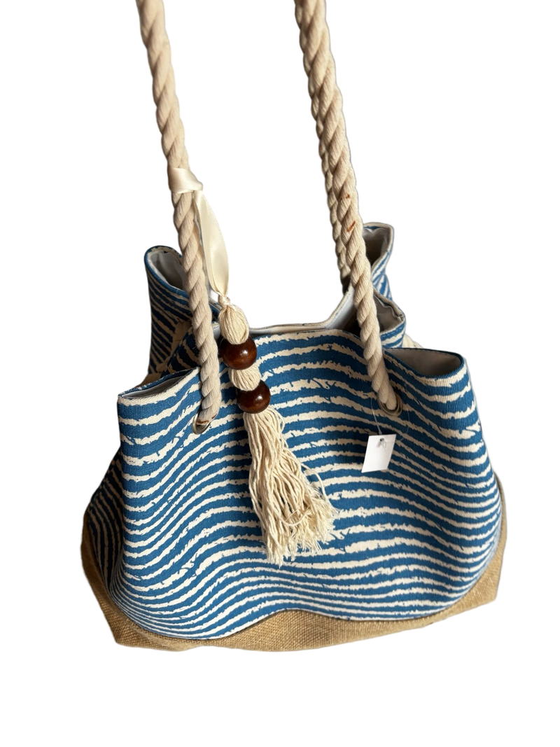Kordelhenkel der Strandtasche Marina mit Holzperlen und Quaste