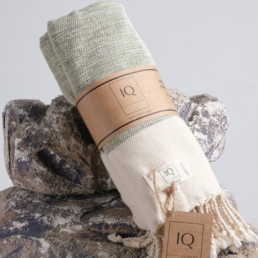 Hammamtuch Ecuador von cotonIQ, weiches und saugfähiges Badetuch aus Baumwolle, mit frischem, mediterranem Design.