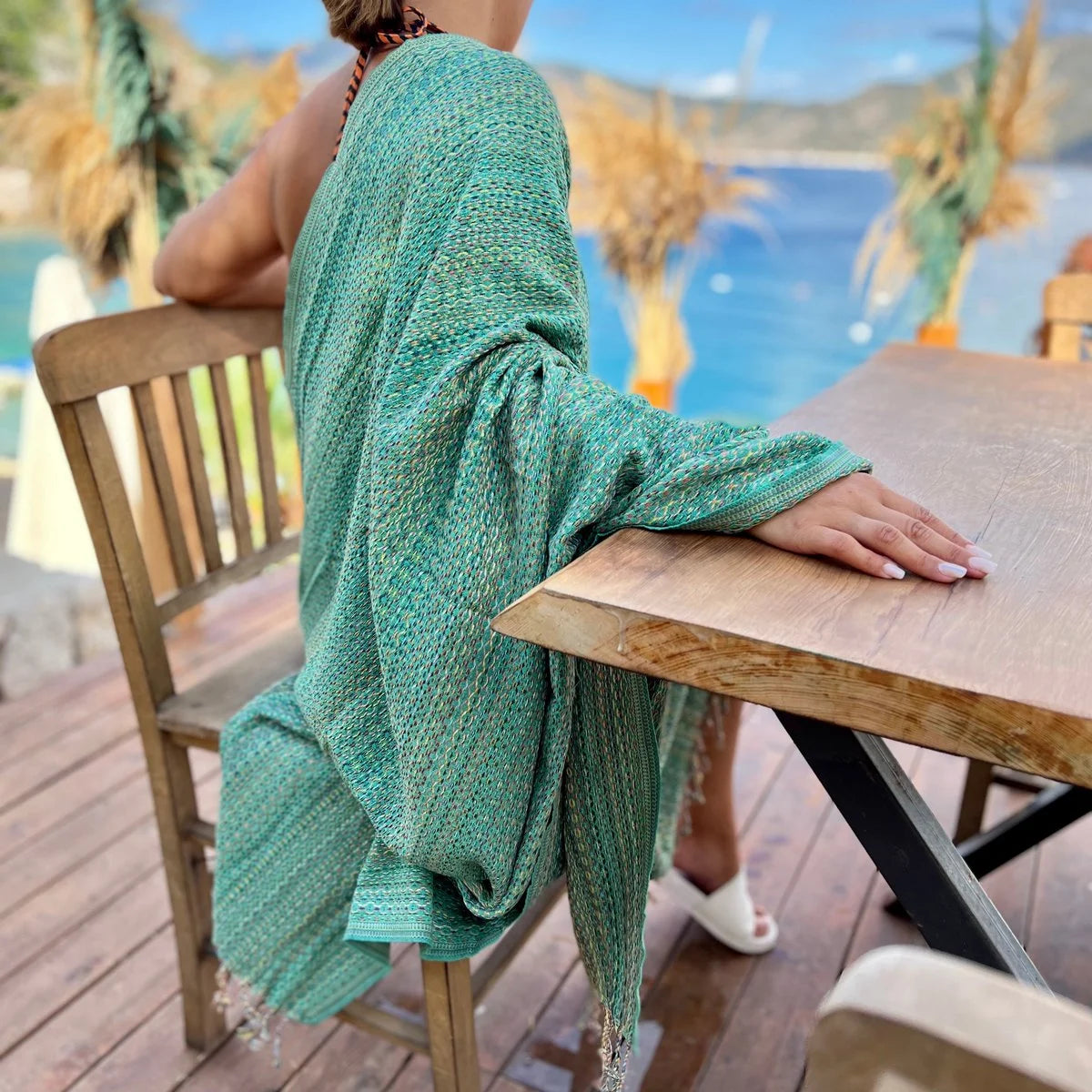 Grünes Hamamtuch Mexico von cotonIQ aus weichem, saugfähigem Baumwollstoff, geeignet für Sauna, Strand oder Wellness.