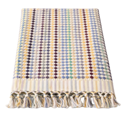 DOTWAVE Saunatuch XL mit bunten Punkten und Fransen, 175 × 90 cm