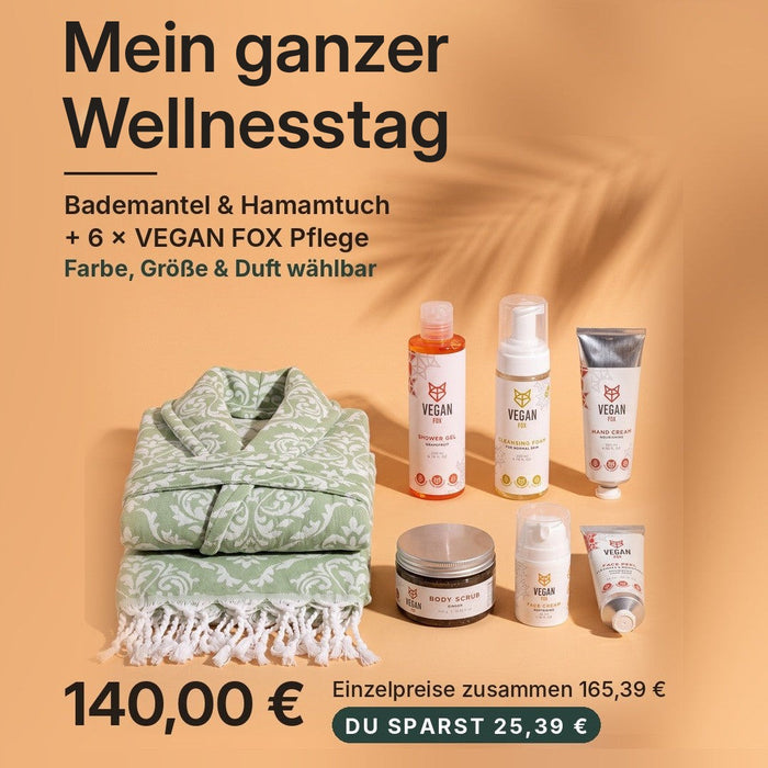 Mein ganzer Wellnesstag Set: Trimita Barok Bademantel mit Hamamtuch und sechs VEGAN FOX Pflegeprodukten – Einzelpreise zusammen und Ersparnis