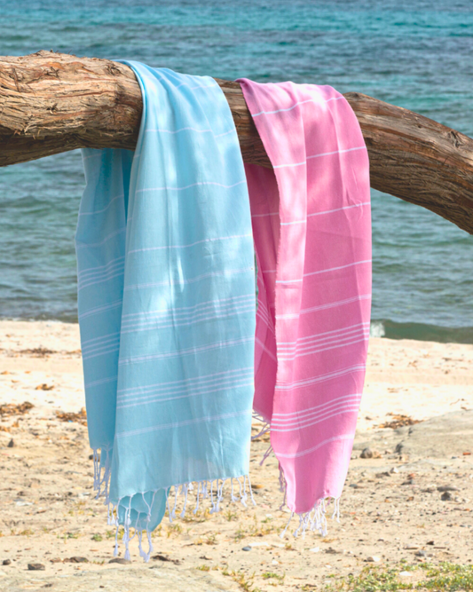 Blaue Samimi Hamamtuch Sultan aus weicher Baumwolle, flauschig und leicht, perfekt für Sauna und Strand.